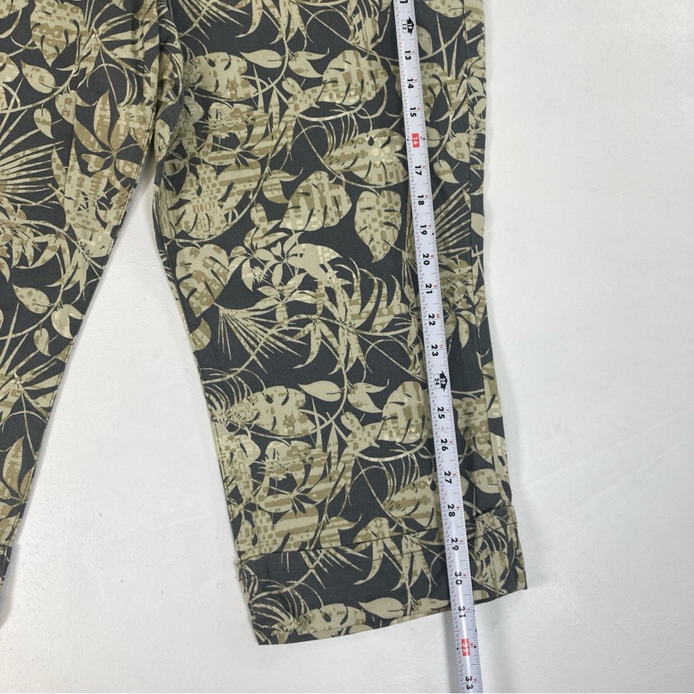 Bandolino Mandie Womens Grey/Yellow Capri Pants Size 14 Print Hawaiian Tropical - Picture 10 of 16